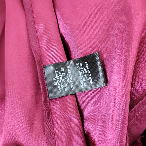 Lulu's M Formal or Semiformal Gown beautiful burgundy color lace overlay top - Picture 9 of 13